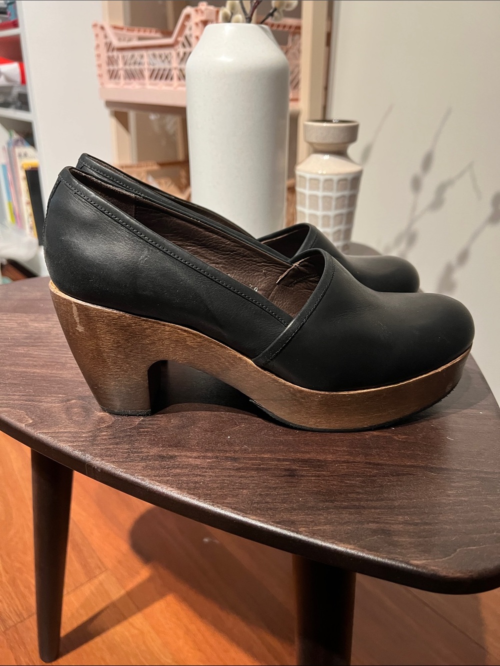 COCLICO Black Leather Platform Clogs with Wooden Sole - Picture 7 of 9